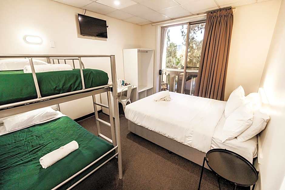 YHA Adelaide Central
