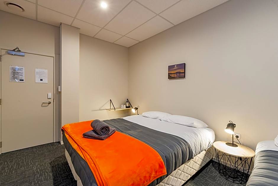 Rock Solid Backpackers Rotorua