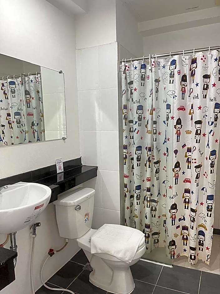 Ruan Plaisoi Apartment