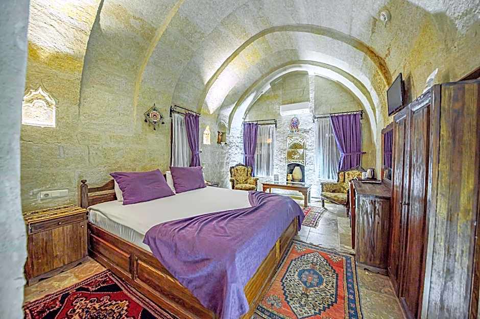 Hidden Cave Hotel