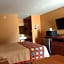 Econo Lodge Inn & Suites