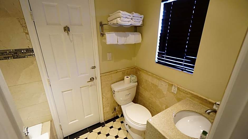 Trylon Hotel - Hollywood