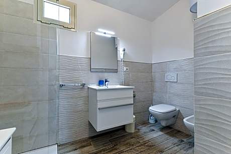 Large Two-Bedroom Apartment