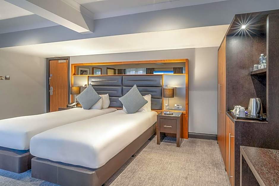 Elite Venue Selection Felbridge - Gatwick