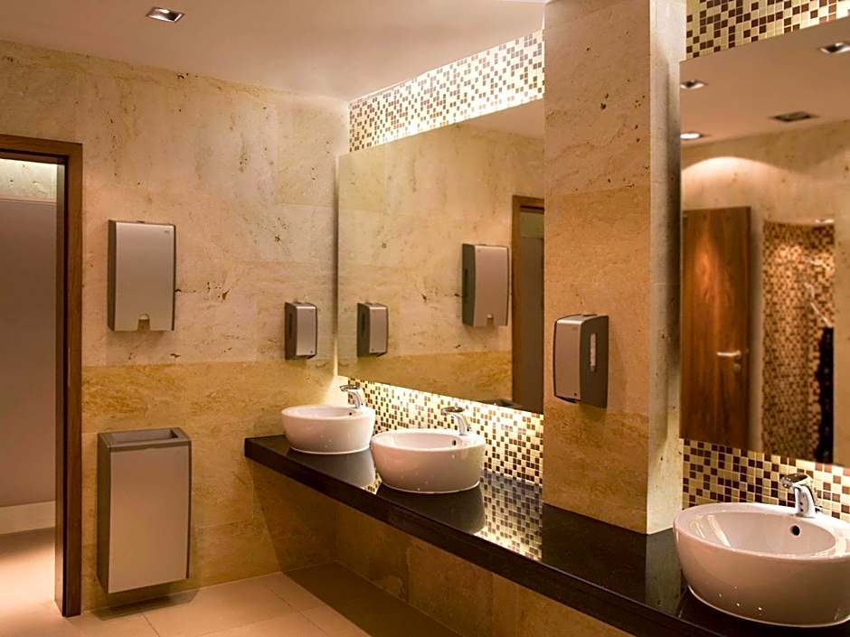 Mercure Airport Warszawa Hotel
