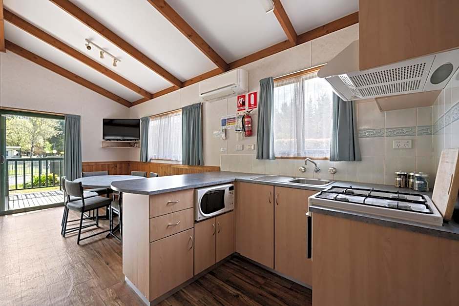 Bright Accommodation Park