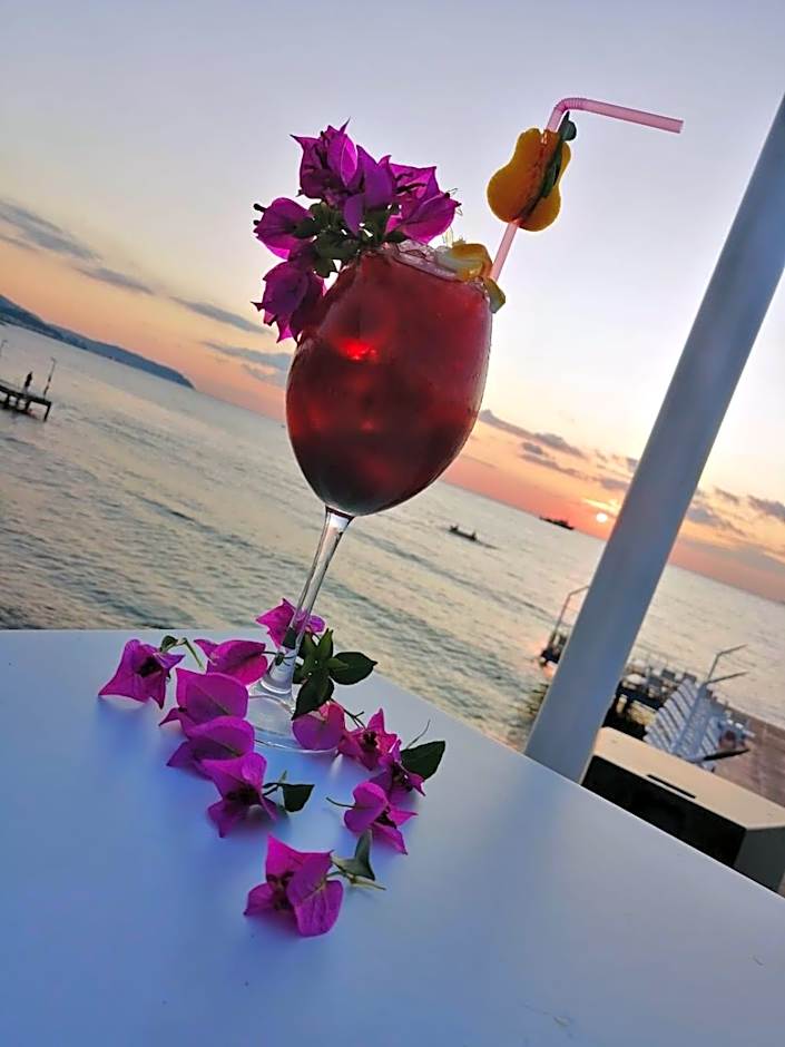 Grand Koru Hotel Beach