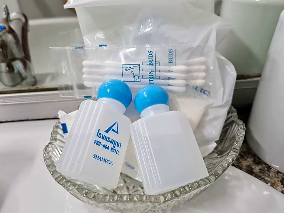 (Phu-Nga Hotel)