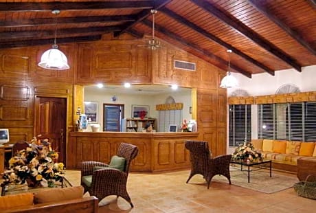 Paradise Cove Resort