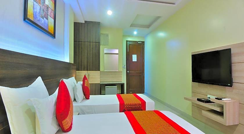 Hotel Sky Rich International