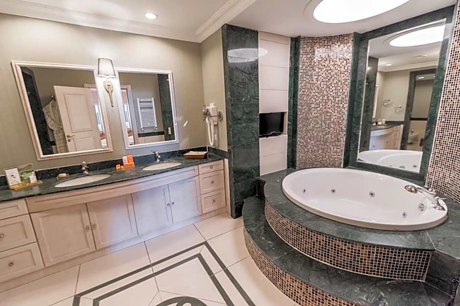 Karinna Hotel Convention Center & Spa Luxury - Full Board Plus