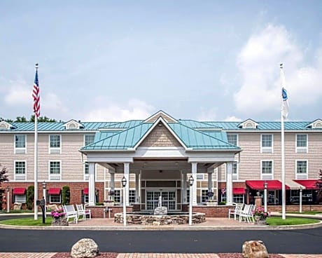 Comfort Inn & Suites Sturbridge-Brimfield