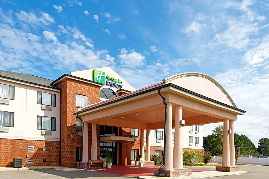 Holiday Inn Express & Suites Sylacauga