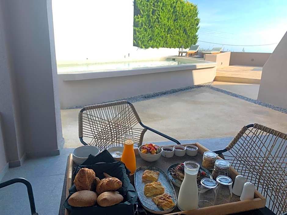 Elements Cozy Suites Pyrgos