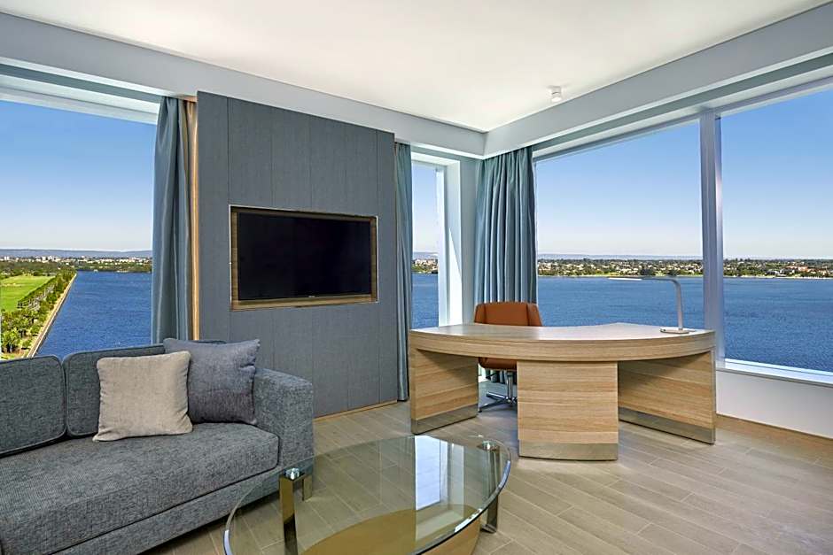 DoubleTree By Hilton Perth Waterfront