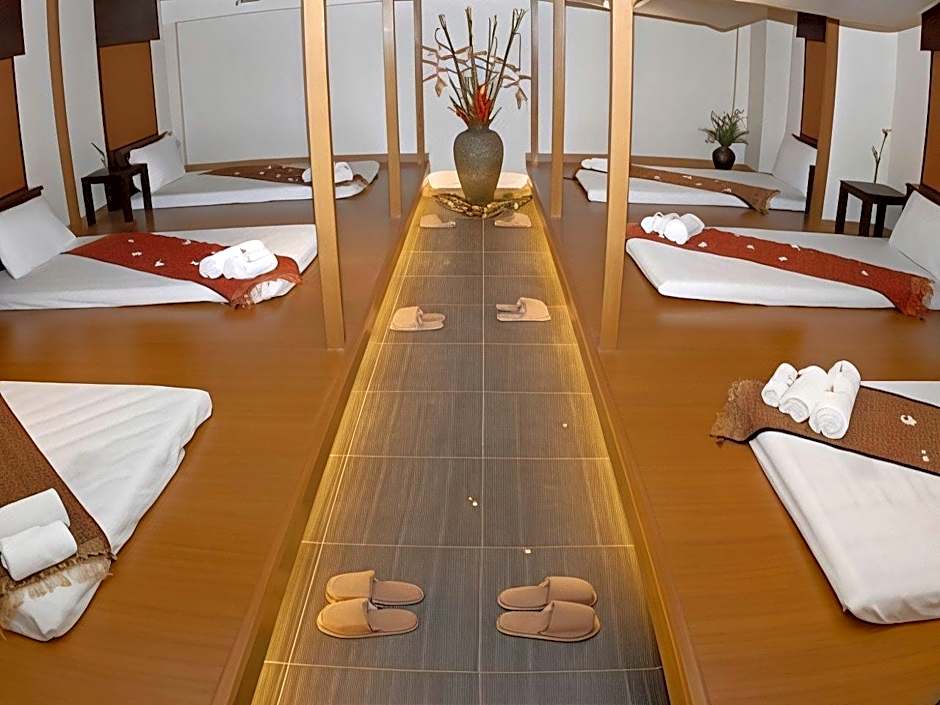 Chakungrao Riverview Hotel