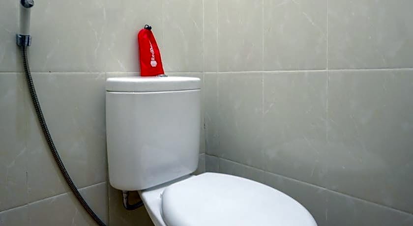 RedDoorz near Terminal Mendolo Wonosobo