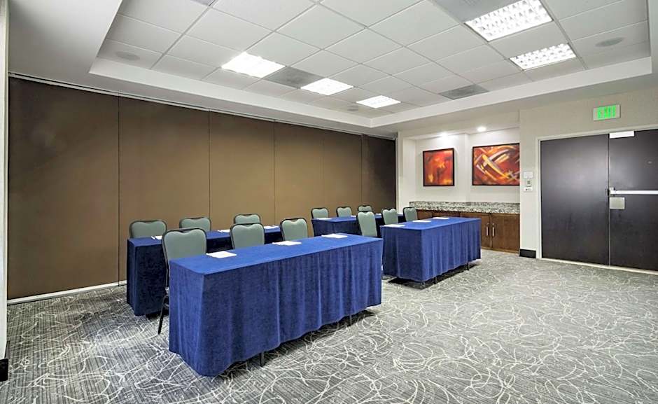 DoubleTree By Hilton Queretaro