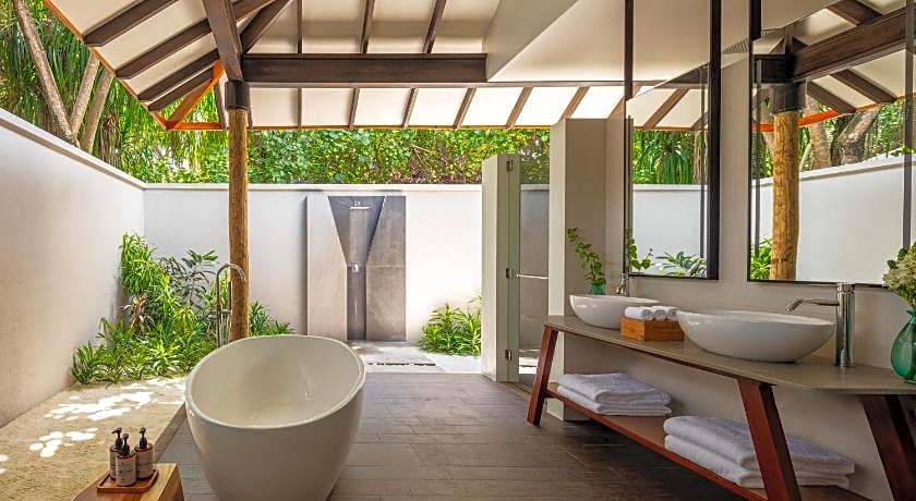 NH Collection Maldives Havodda Resort