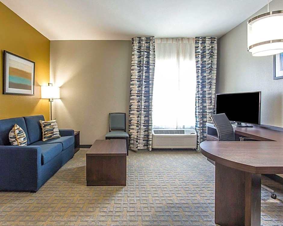 MainStay Suites Midland