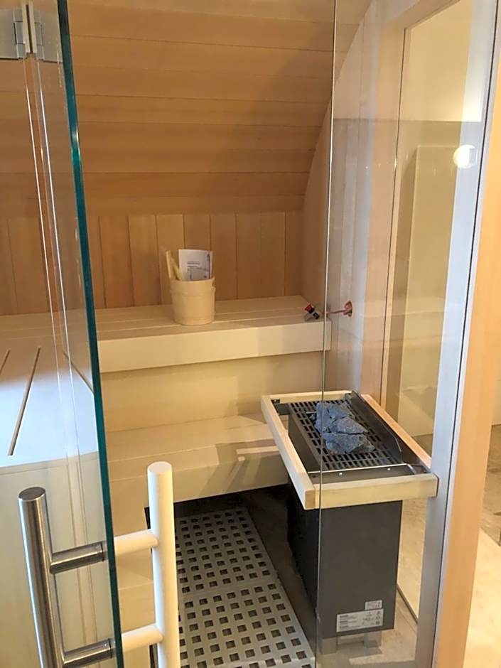 SeeHotel & SeeApartments Kärntnerhof- direkt am See!