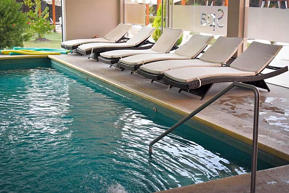 Howard Johnson Plaza & Convention Center Spa La Plata