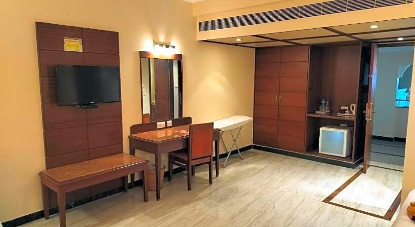 Shenbaga Hotel & Convention Centre