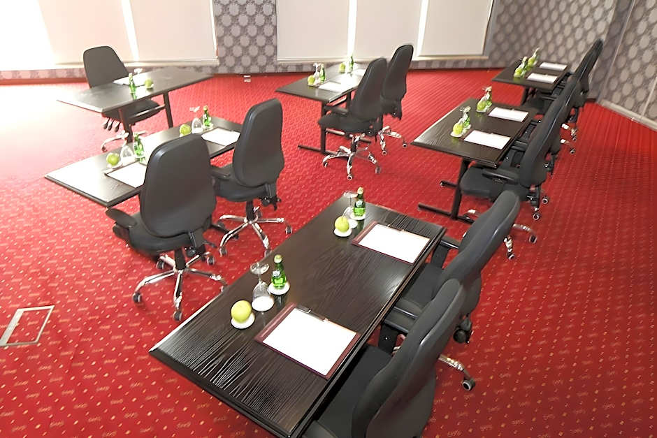 WARWICK AL JUBIAL HOTEL
