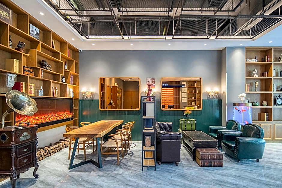 James Joyce Coffetel Shijiazhuang the Mixc Jinyuan Tower Airport Bus
