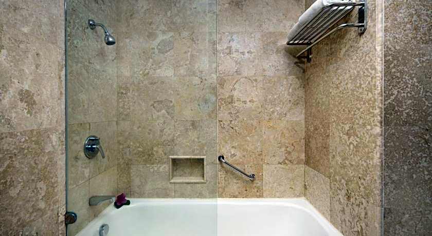 Royal Hotel and Convention Tretes