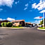 Red Roof Inn & Suites Lexington - Hamburg