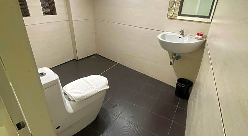 The Elegant Patong Hotel