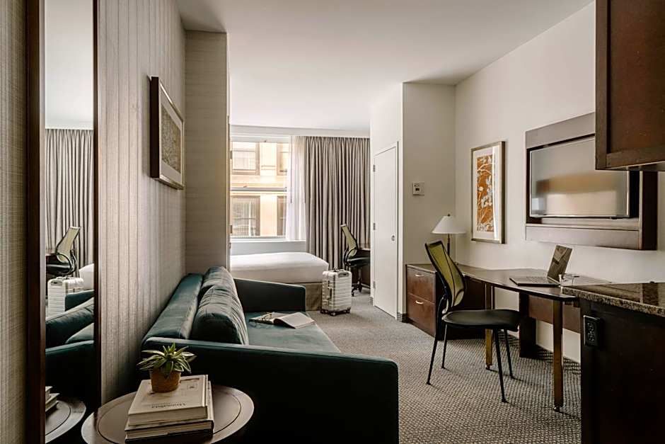 Club Quarters Hotel in Boston