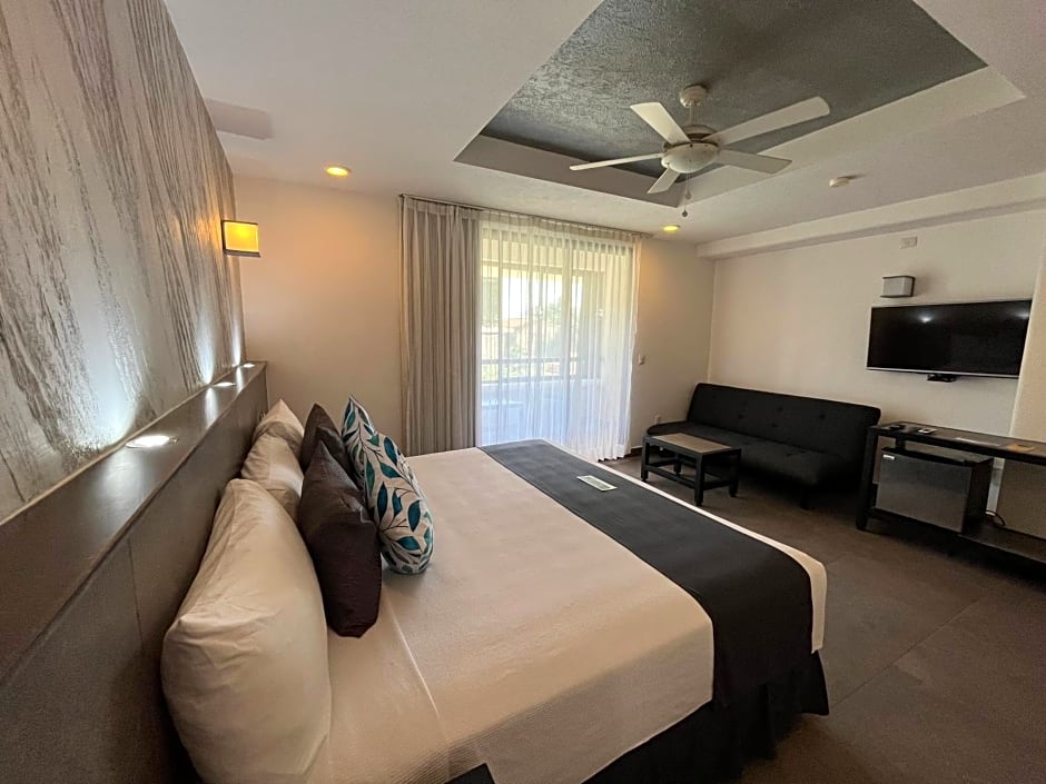 Aspira Hotel & Beach Club