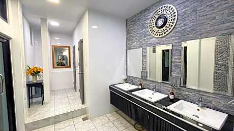 Standard Double Room with Shared Bathroom