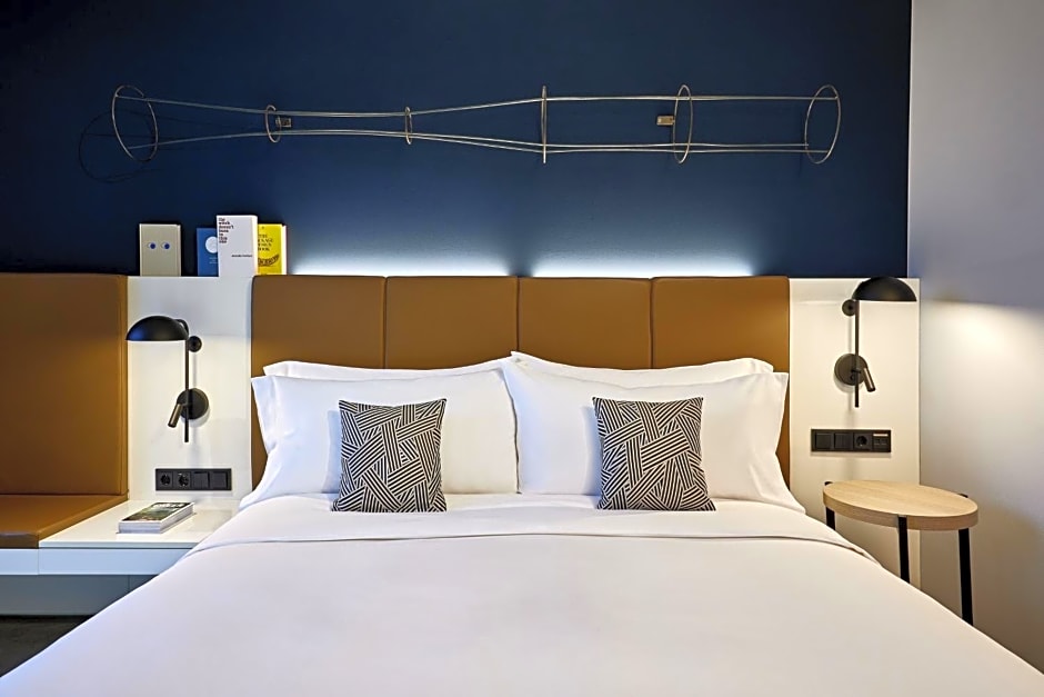 the Deutz, a Tribute Portfolio Hotel