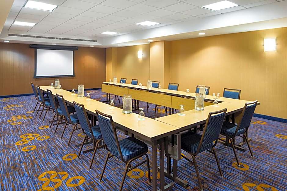 Courtyard by Marriott Houston by The Galleria