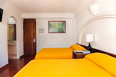 STANDARD WITH 2 DOUBLE BEDS 3 PEOPLE