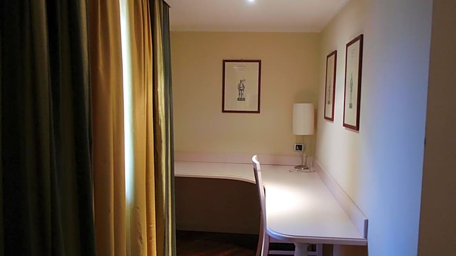 Albergo Della Roccia