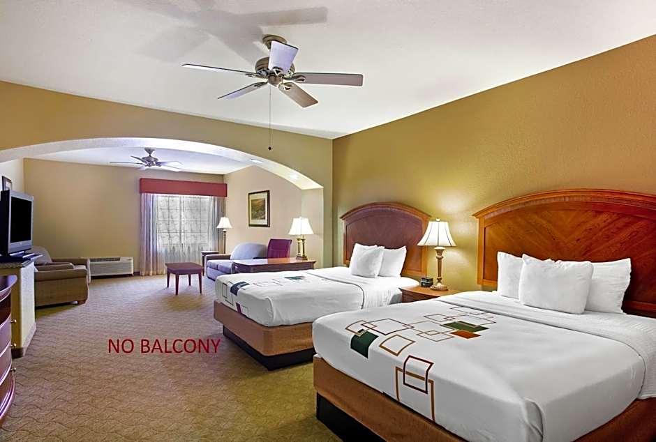 La Quinta Inn & Suites by Wyndham Marble Falls