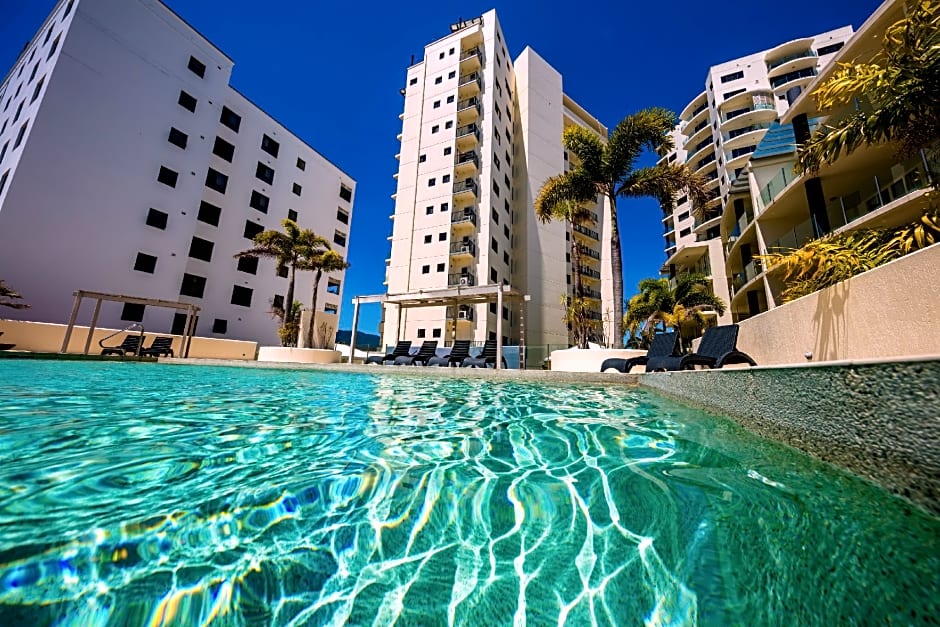 Jack & Newell Holiday Apartments