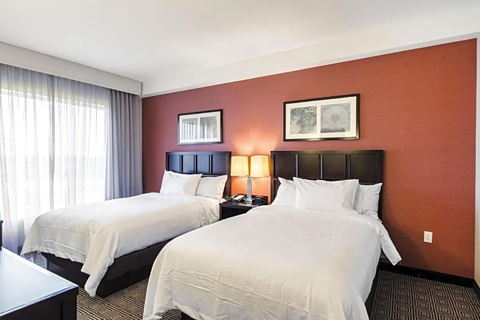 Embassy Suites by Hilton Newark Airport