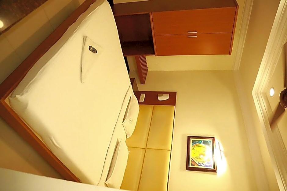 Hotel Arasan Sapthagiri