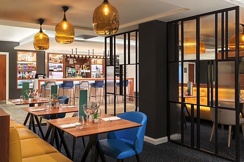 Courtyard by Marriott Glasgow Airport