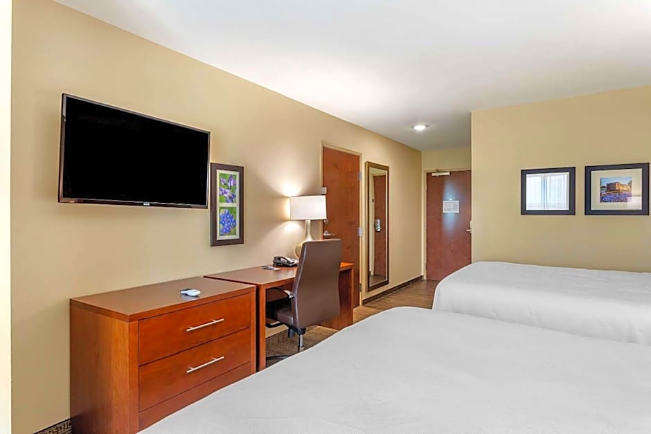 Comfort Inn & Suites