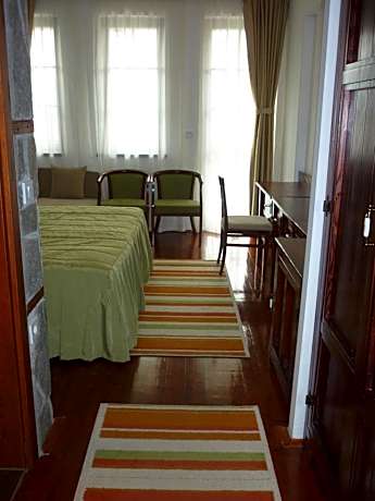 Double Room with Extra Bed and Balcony