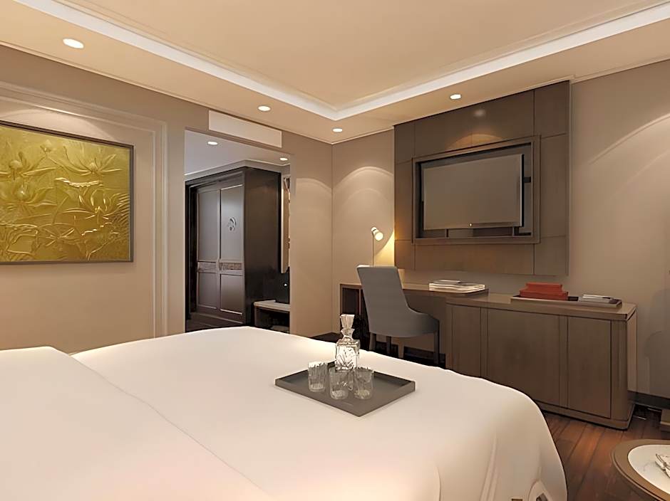Garco Dragon Hotel
