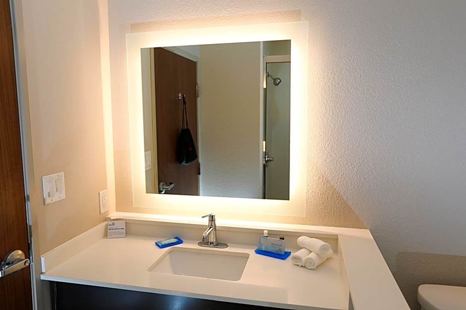 Holiday Inn Express And Suites Forney By IHG