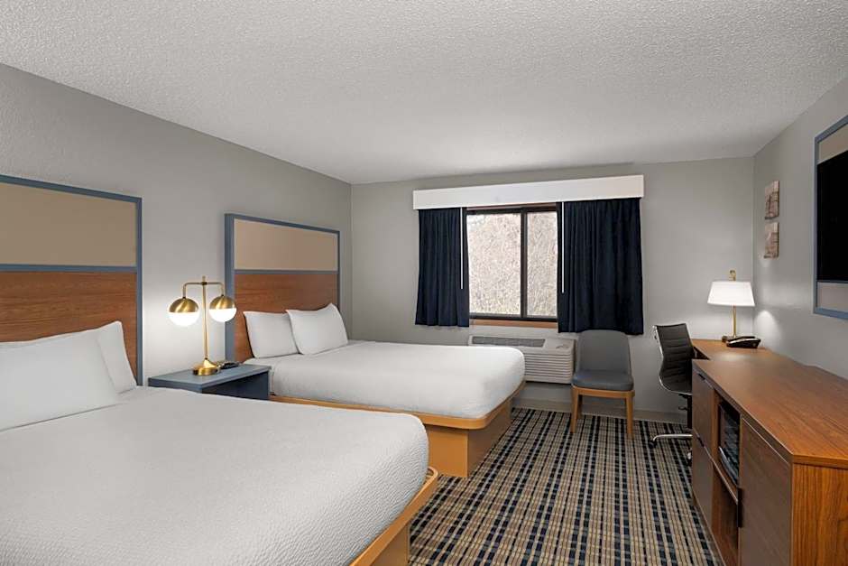 AmericInn by Wyndham Tofte Near Lake Superior