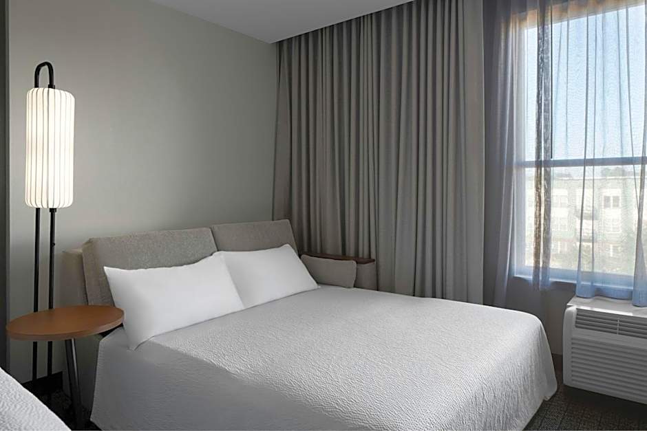 Courtyard by Marriott Charleston Summerville